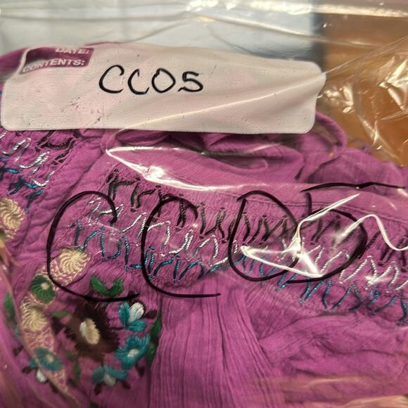 Old Navy Women’s Embroidered Boho Blouse Size XL X-Large Short Sleeve Shirt Plus - Picture 12 of 12